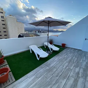 Holiday & Rooftop Lounge Las Palmas de Gran Canaria